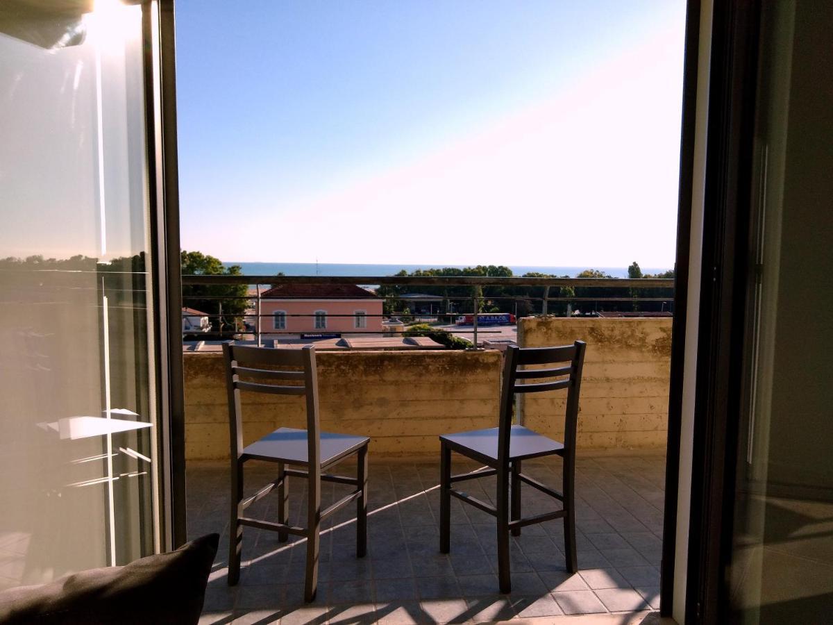 Via Mediterraneo 39 Casa Vacanze 佩塔恰托 外观 照片