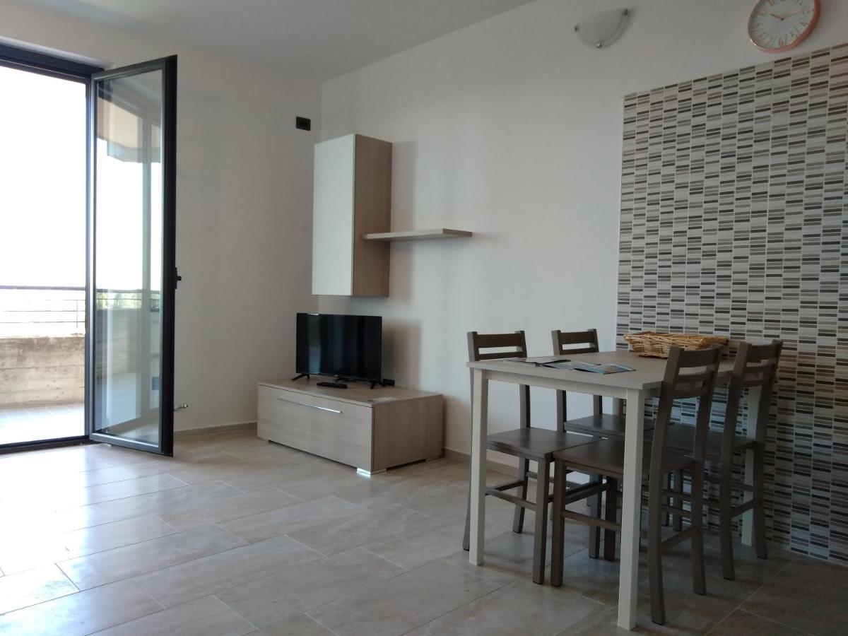 Via Mediterraneo 39 Casa Vacanze 佩塔恰托 外观 照片