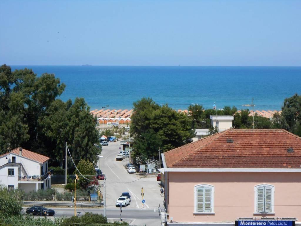 Via Mediterraneo 39 Casa Vacanze 佩塔恰托 外观 照片